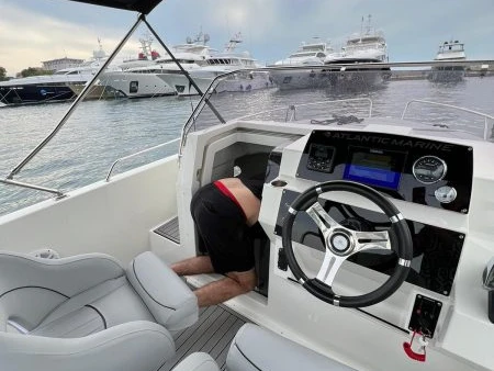 Bareboat Rental Motorboat Atlantic with a boat licence