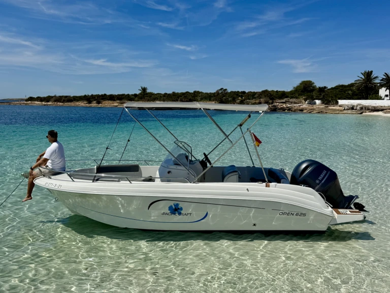 Boat rental Pacific Craft Pacific Craft 625 Open Trendy in Ibiza Town on Samboat