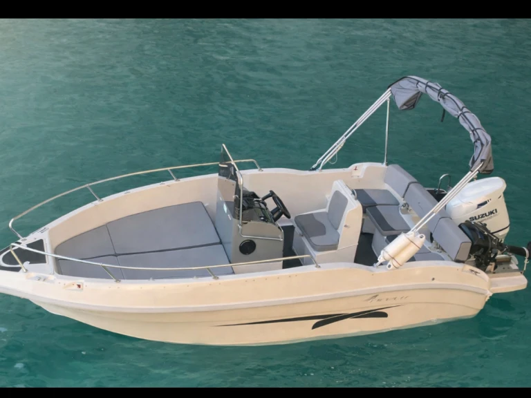 Boat rental Nireus Nireus Ω53 Elegance  in Zakynthos on Samboat