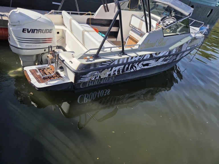 Motorboat rental with or without captain Rio Gives