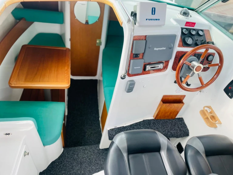 Yacht charter Gives cheap Merry Fisher 695