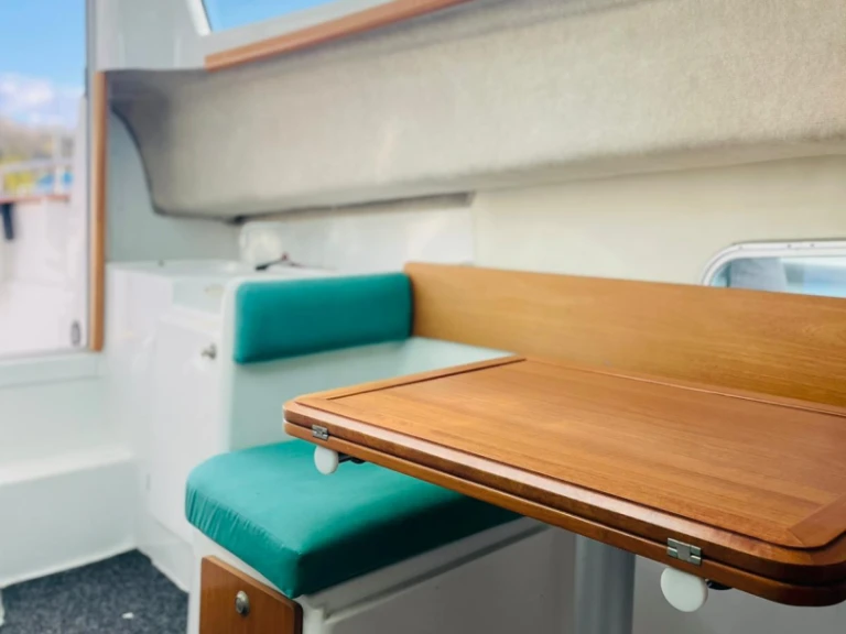 Motorboat rental in Gives - Jeanneau Merry Fisher 695