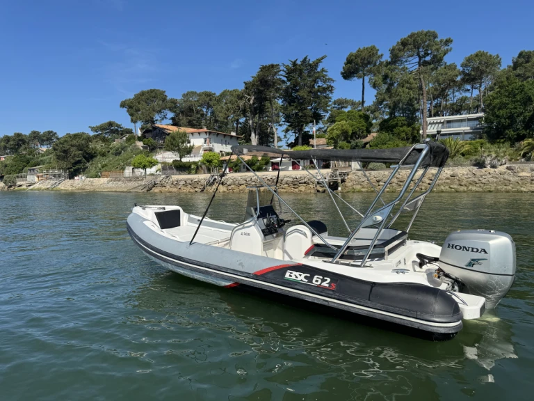 Yacht charter Lège-Cap-Ferret cheap BSC 62 Sport