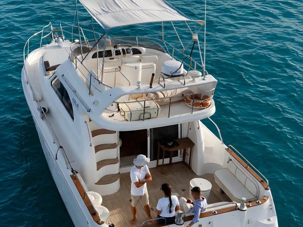 Motorboat for rent Marbella at the best price