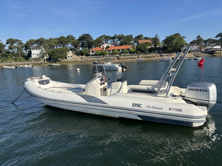 Bareboat Rental RIB Bsc with a boat licence