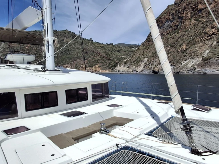 Catamaran rental in Capo d'Orlando - Lagoon Lagoon 560