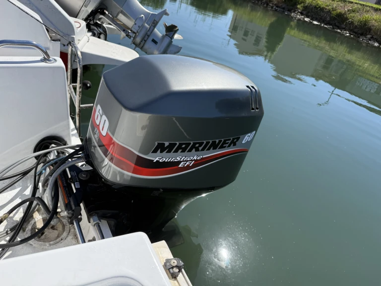 Yacht charter Sète cheap Clear liner 530