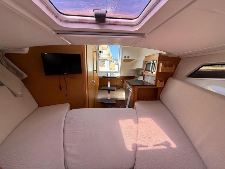 Boat rental BravaBoats BA 75 in Roses on Samboat