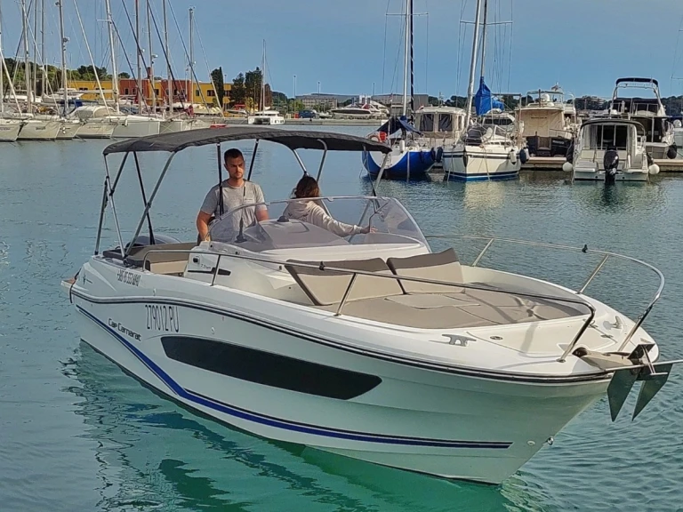 Motorboat rental in Pula - Jeanneau Cap Camarat 7.5 WA Serie 2
