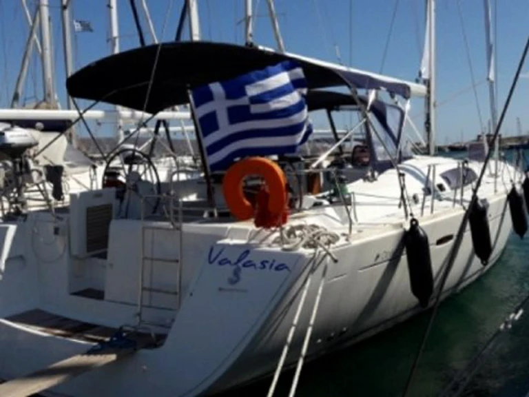 Boat rental Bénéteau Oceanis 54 in Athens on Samboat