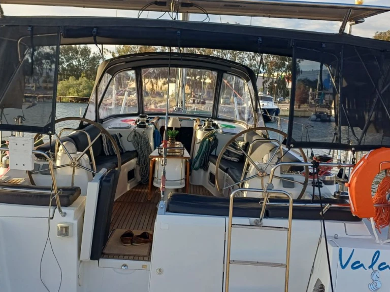 Sailboat rental with or without captain Bénéteau Athens
