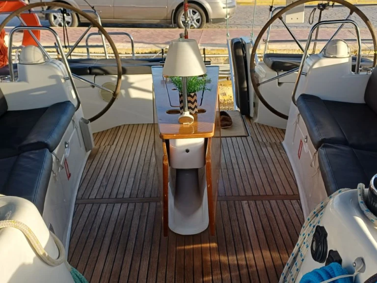 Bareboat Rental Sailboat Bénéteau with a boat licence