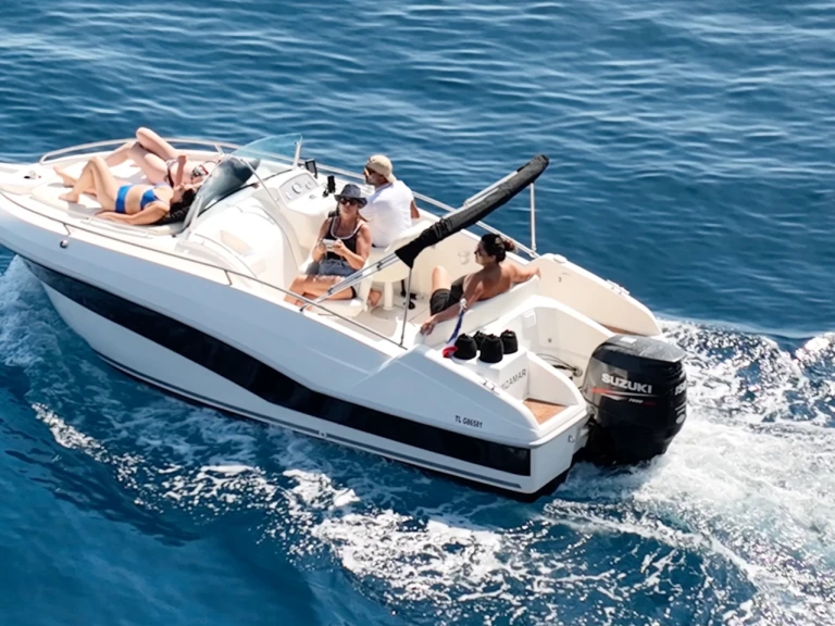 Motorboat for rent Nice at the best price