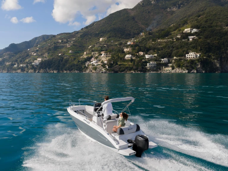 Motorboat rental with or without captain Idea Marine Salerno