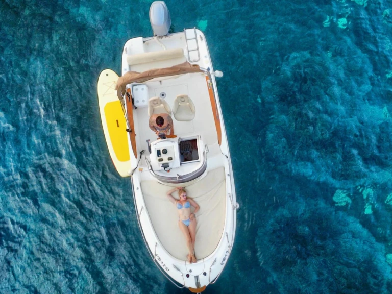 Motorboat for rent Sant Antoni de Portmany at the best price