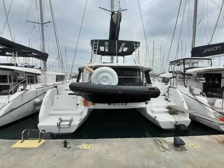 Catamaran rental in Sývota - Lagoon Lagoon 46