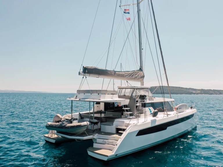 Rent a Leopard Leopard 50 Jezera