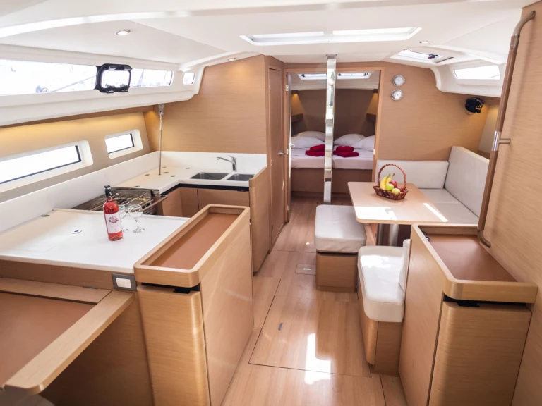 Sailboat rental in Sývota - Jeanneau Sun Odyssey 440