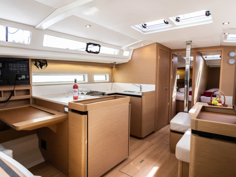 Sailboat rental with or without captain Jeanneau Sývota