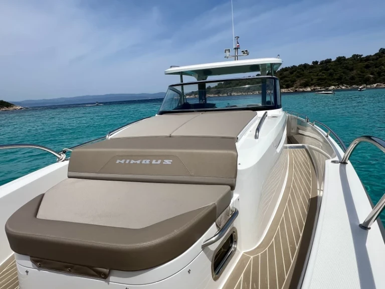 Motorboat rental with or without captain Nimbus Nice