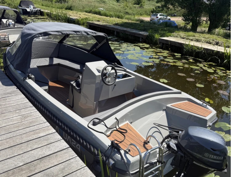 Motorboat for rent Oud Ade at the best price