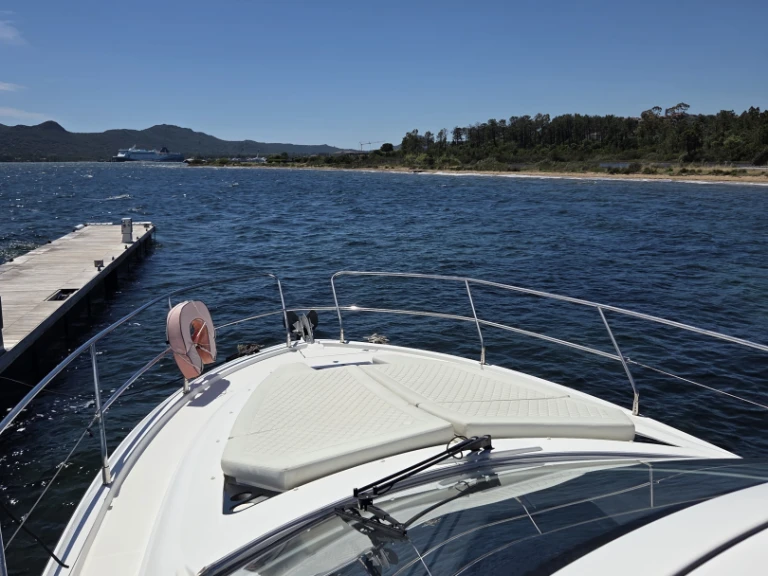 Motorboat for rent Porto-Vecchio at the best price
