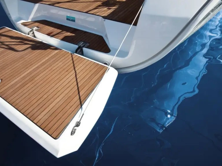 Bavaria Cruiser 37 in Zadar on SamBoat