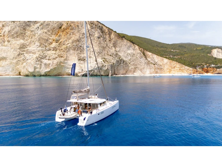 Bareboat Rental Catamaran Lagoon with a boat licence