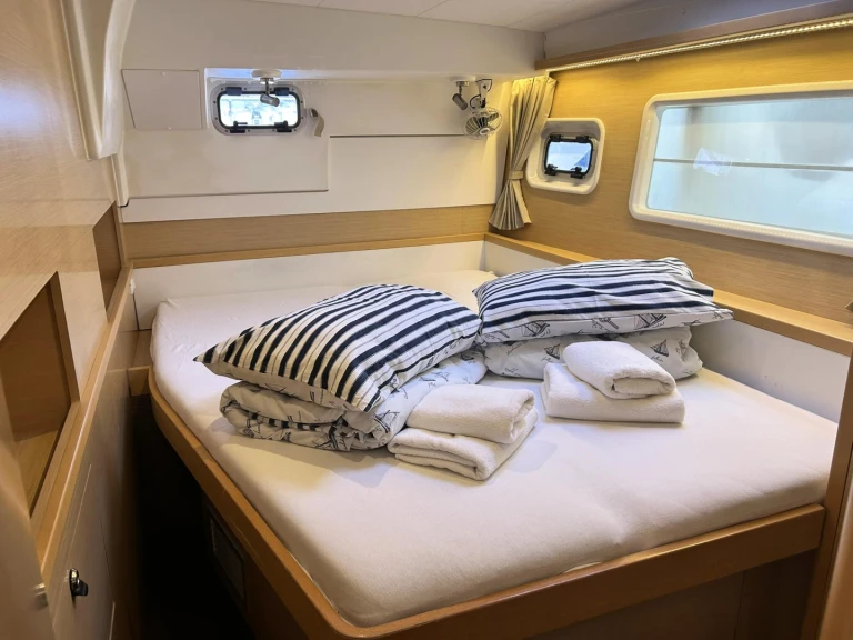 Lagoon Lagoon 400 S2 charter bareboat or captained in  Nydri