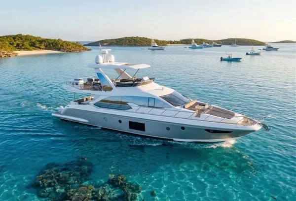 Rent a Azimut Azimut 68 Coconut Grove