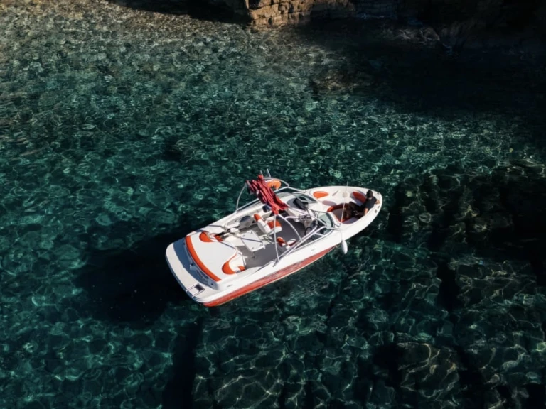 Yacht charter Cannes cheap Sea Ray 205 Sport