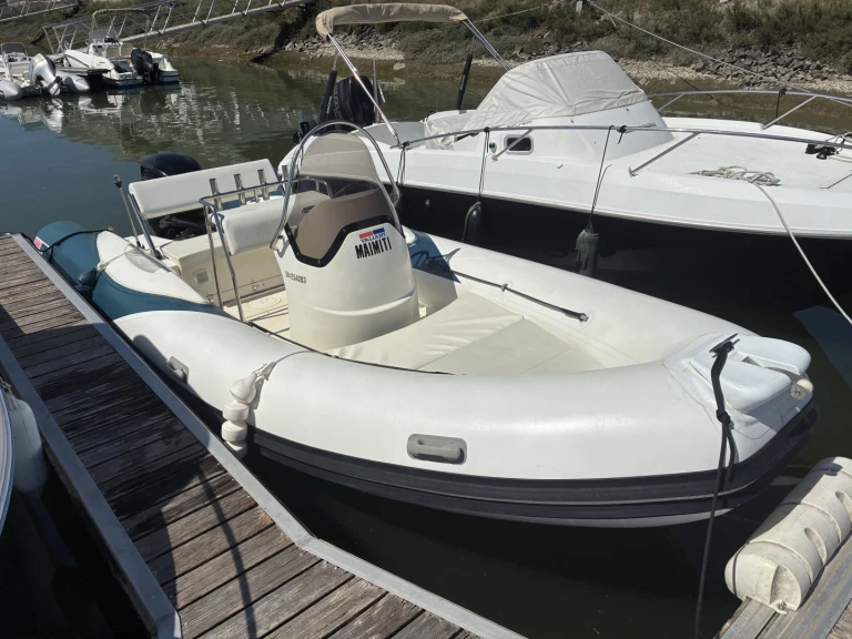 Yacht charter Le Pouliguen cheap Valiant 650 Cruiser