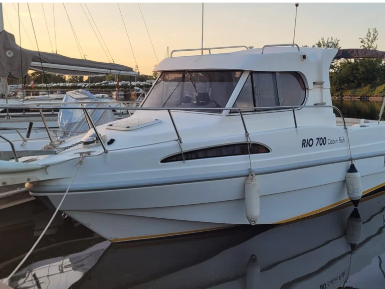 Rio Rio 700 Cabin Fish charter bareboat or captained in  Honfleur