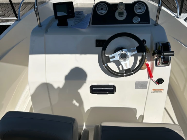Boat rental Quicksilver Activ 535 Open in Aix-les-Bains on Samboat
