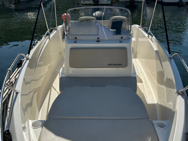 Quicksilver Activ 535 Open charter bareboat or captained in  Aix-les-Bains