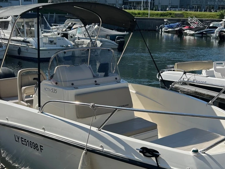 Boat rental Quicksilver Activ 535 Open in Aix-les-Bains on Samboat