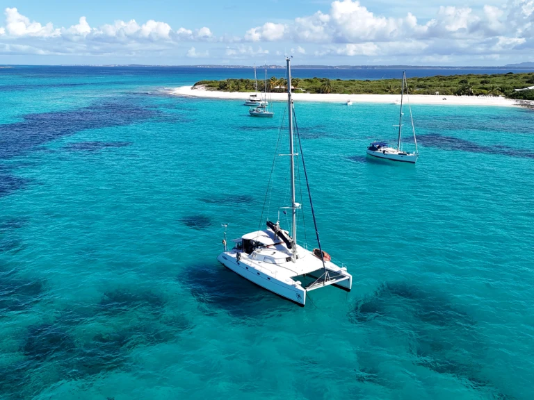 Bareboat Rental Catamaran Fountaine Pajot with a boat licence