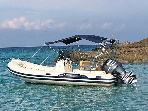 Bareboat Rental RIB Capelli with a boat licence