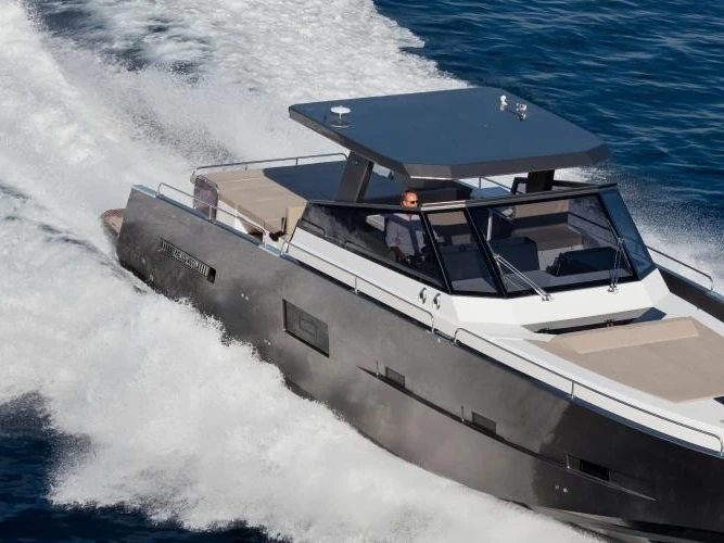 MED YACHT  Med Yacht 52 in Cogolin on SamBoat