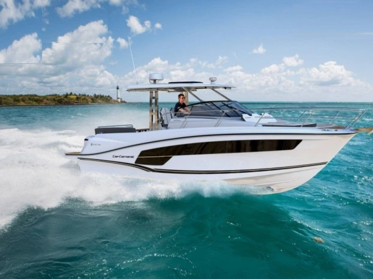 Motorboat rental with or without captain Jeanneau Cogolin