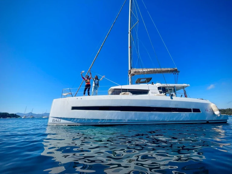 Bareboat Rental Catamaran Bali with a boat licence
