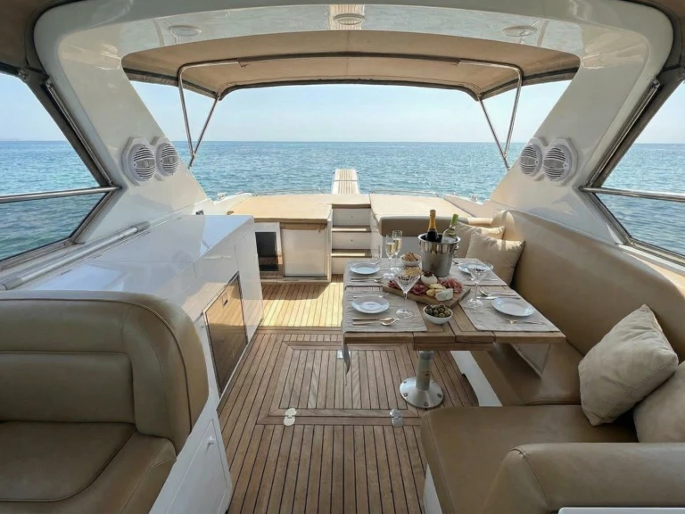Motorboat rental with or without captain Rizzardi Porto Badino