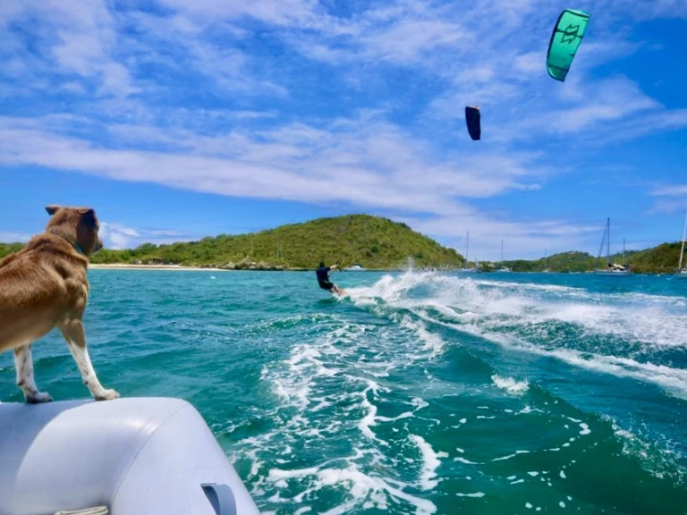 Yacht charter Tortola cheap Lucia 40
