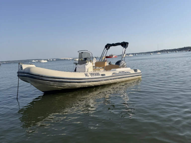 RIB for rent Lège-Cap-Ferret at the best price
