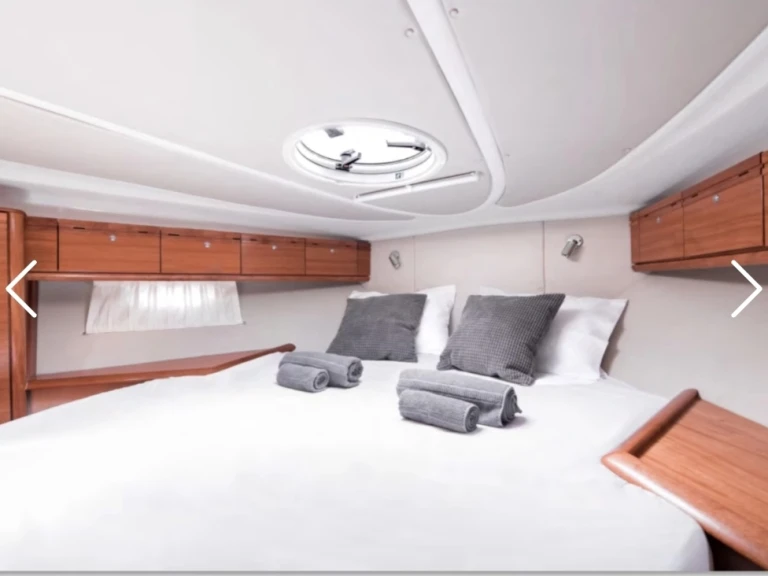 Motorboat rental with or without captain Bavaria Taormina