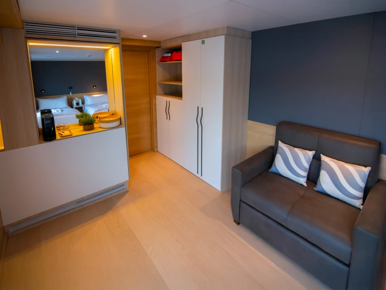 Rent a  Luxury Motor Yacht - Tribute Puerto Baquerizo Moreno