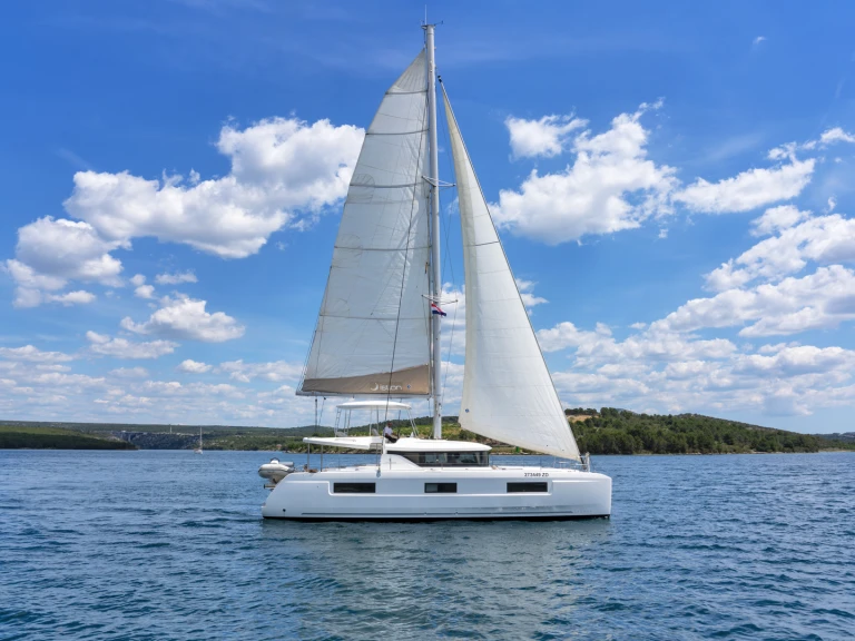 Rent a Lagoon Lagoon 46 Skradin