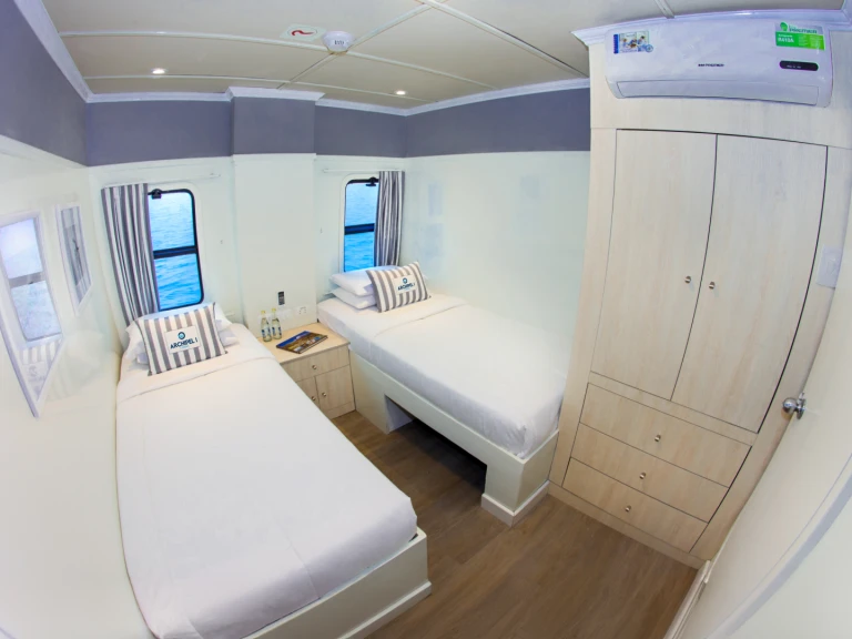 Catamaran rental with or without captain  Puerto Baquerizo Moreno