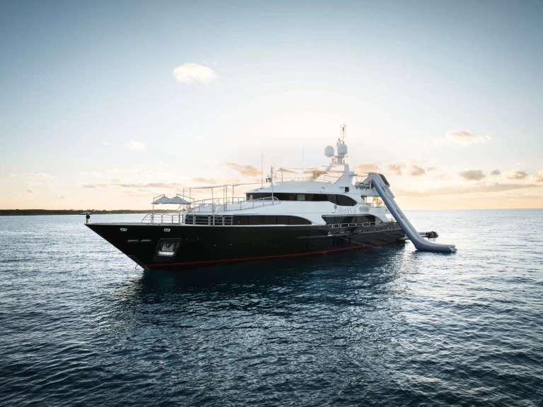 Rent a Benetti ARTHUR'S WAY  Nassau