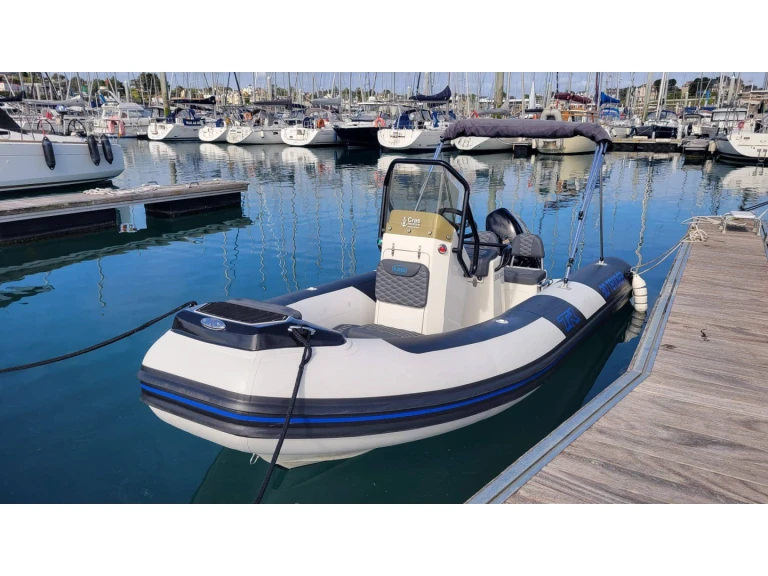  3D TENDER - TR54 in Saint-Quay-Portrieux on SamBoat